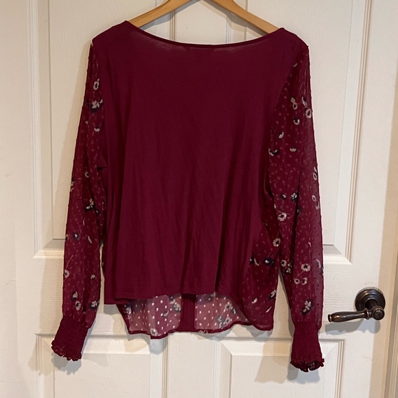 LC Lauren Conrad Sheer Sleeve Floral Blouse Size XL - Picture 3 of 3